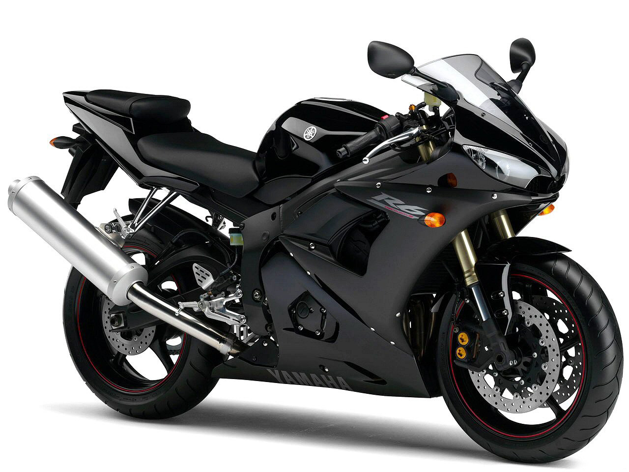 Yamaha R6 Sports Bike2585611430